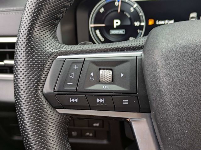 Used 2023 Mitsubishi Outlander SE AWD/4WD image 28