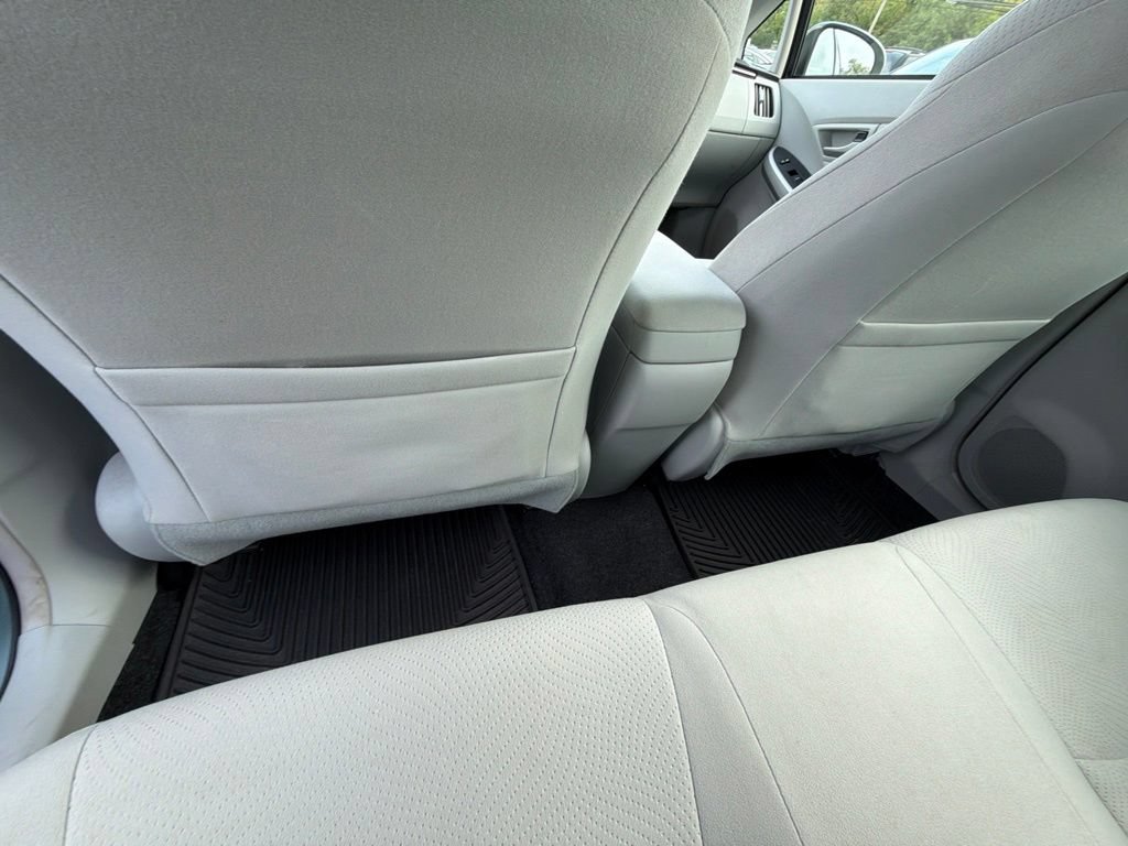 Used 2015 Toyota Prius Three FWD image 12