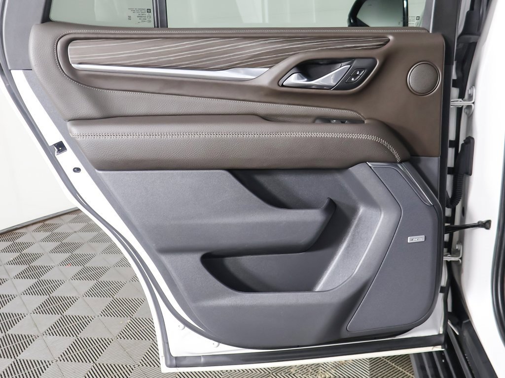 Used 2021 GMC Yukon Denali w/ Denali Premium Package image 34