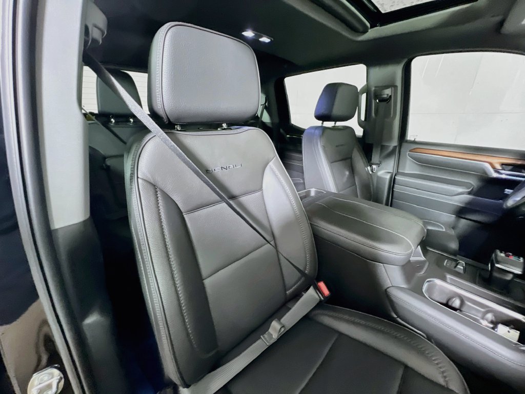 Used 2023 GMC Sierra 1500 Denali w/ Denali Reserve Package AWD/4WD image 25