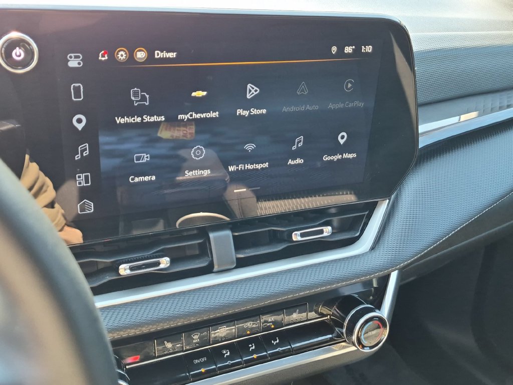 Used 2026 Chevrolet Equinox LT FWD image 18