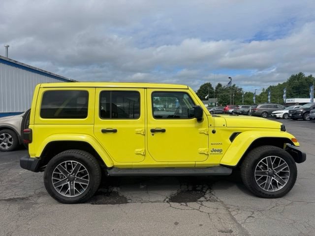 Used 2023 Jeep Wrangler Unlimited Sahara w/ Cold Weather Group AWD/4WD video 1