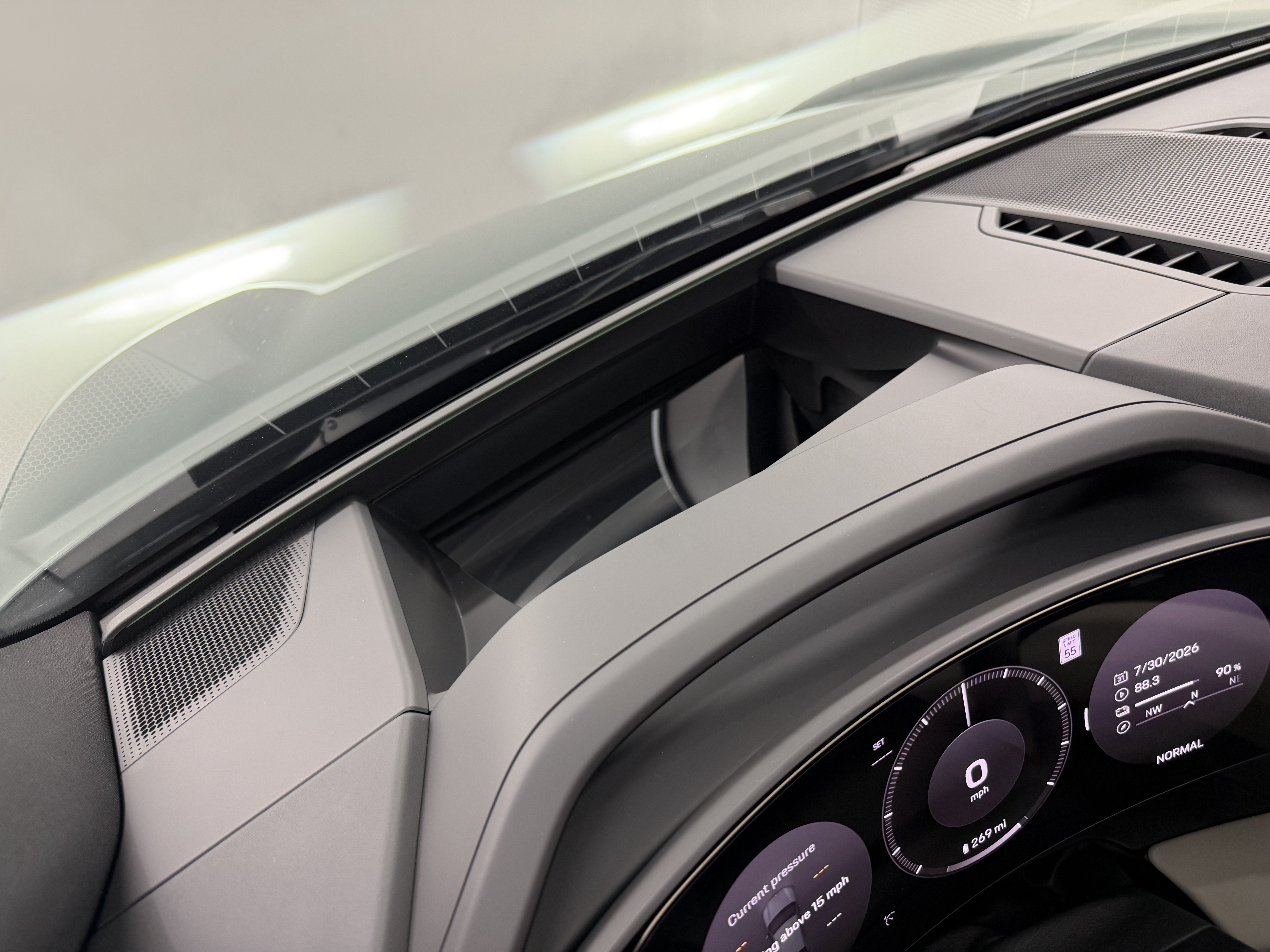 New 2026 Porsche Cayenne Electric AWD/4WD image 56