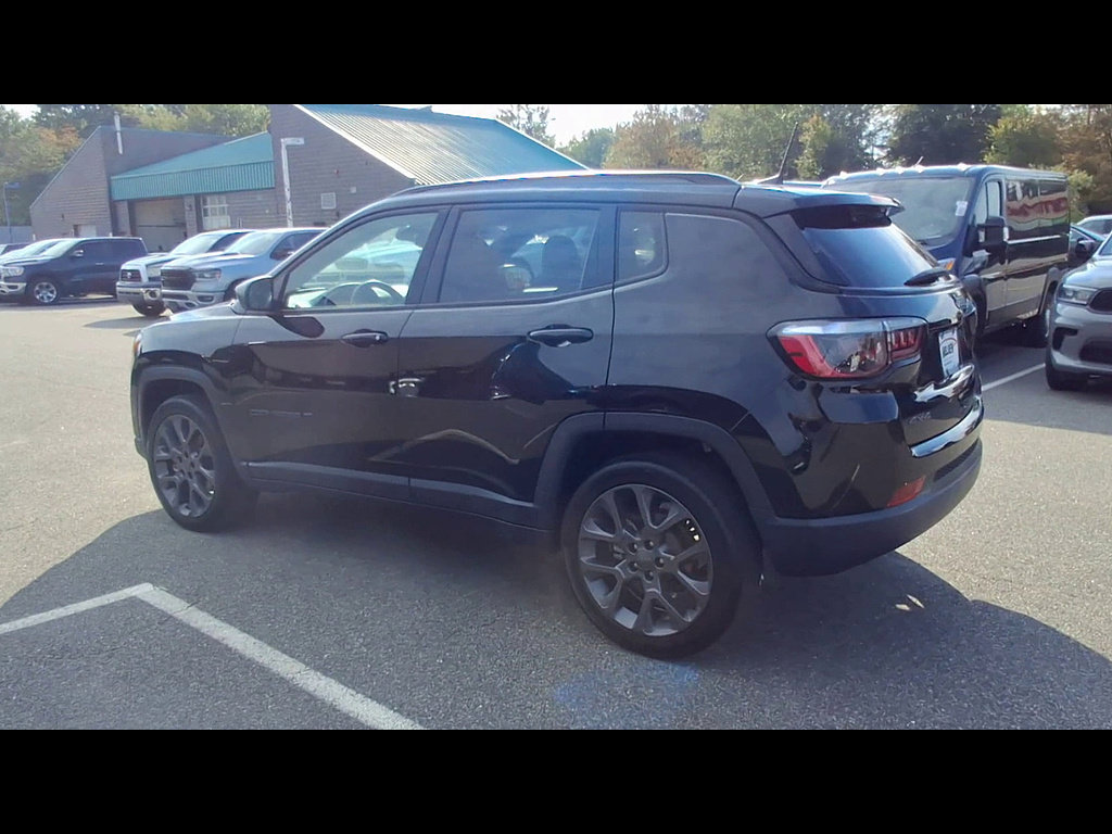Used 2021 Jeep Compass Latitude AWD/4WD image 6