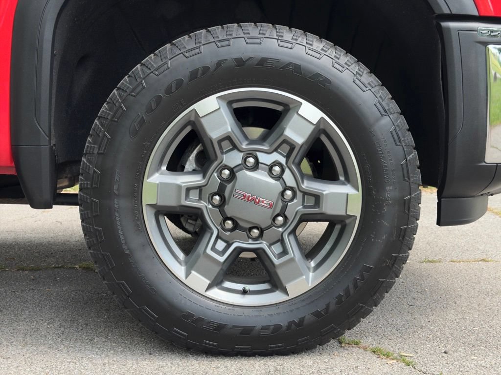 Used 2025 GMC Sierra 2500 SLE AWD/4WD image 28