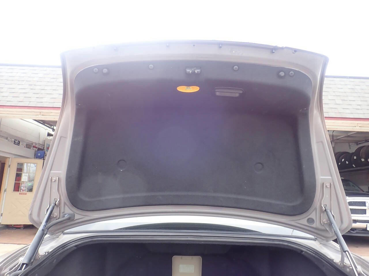 Used 2007 Kia Amanti w/ Leather Pkg image 17