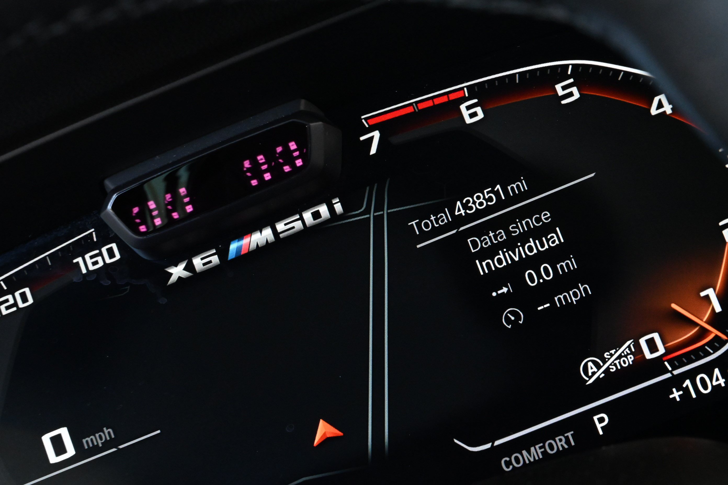 Used 2022 BMW X6 M50i AWD/4WD image 40