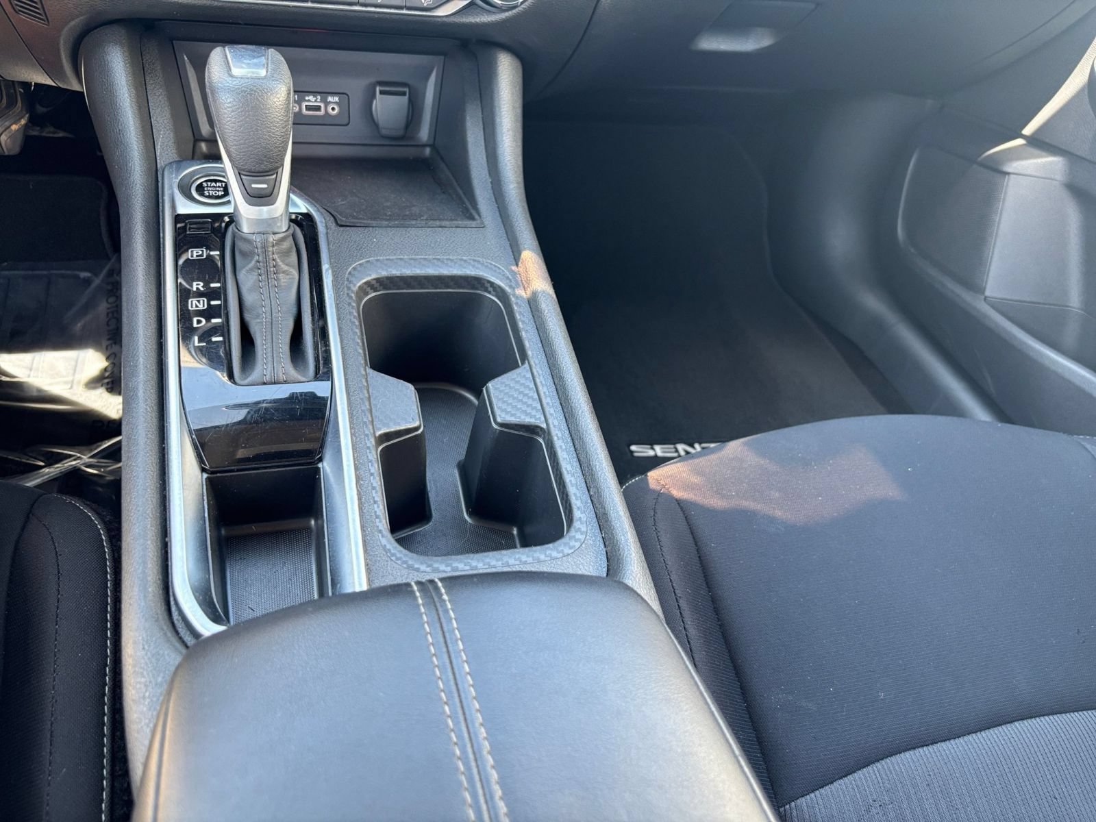 Used 2025 Nissan Sentra SV FWD image 35