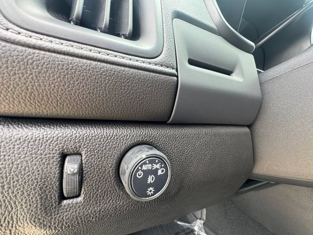 Used 2022 GMC Canyon Elevation w/ Trailering Package RWD image 6