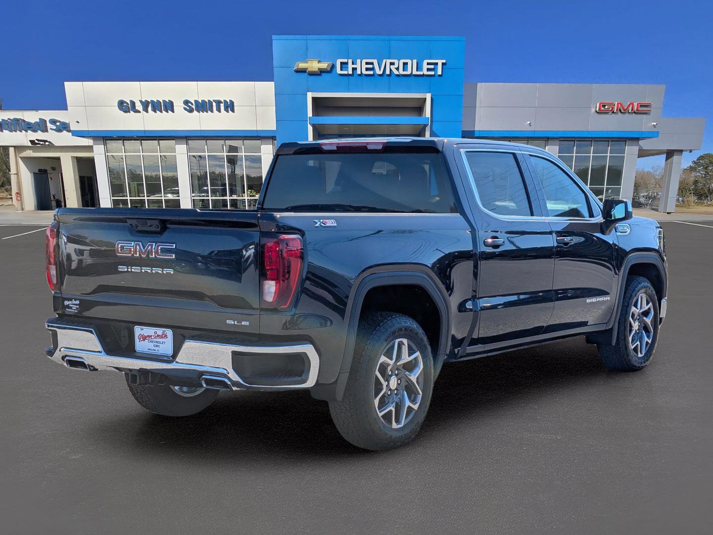 New 2026 GMC Sierra 1500 SLE w/ X31 Off-Road Package image 8
