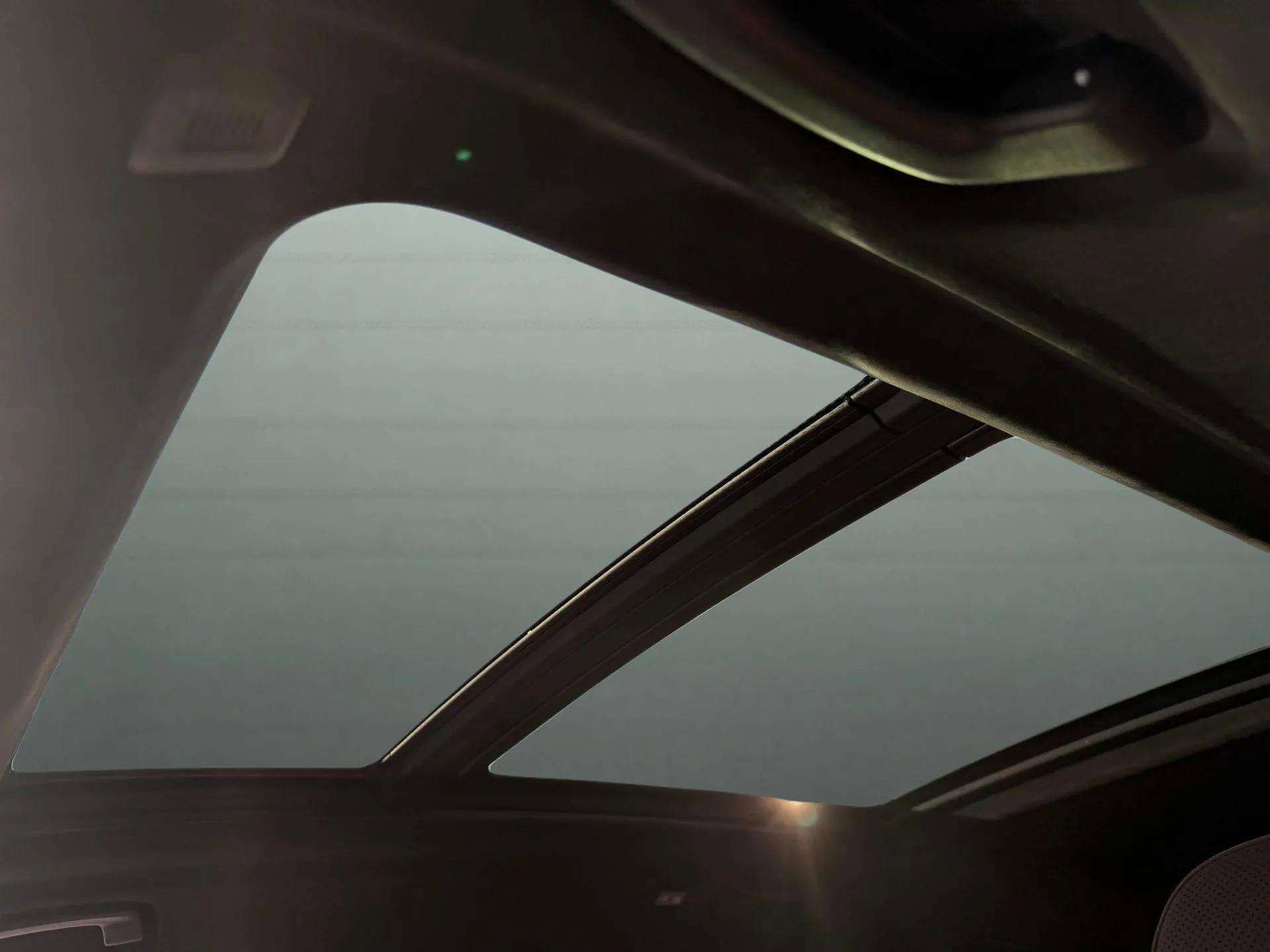 Used 2023 BMW X7 xDrive40i w/ Executive Package image 21