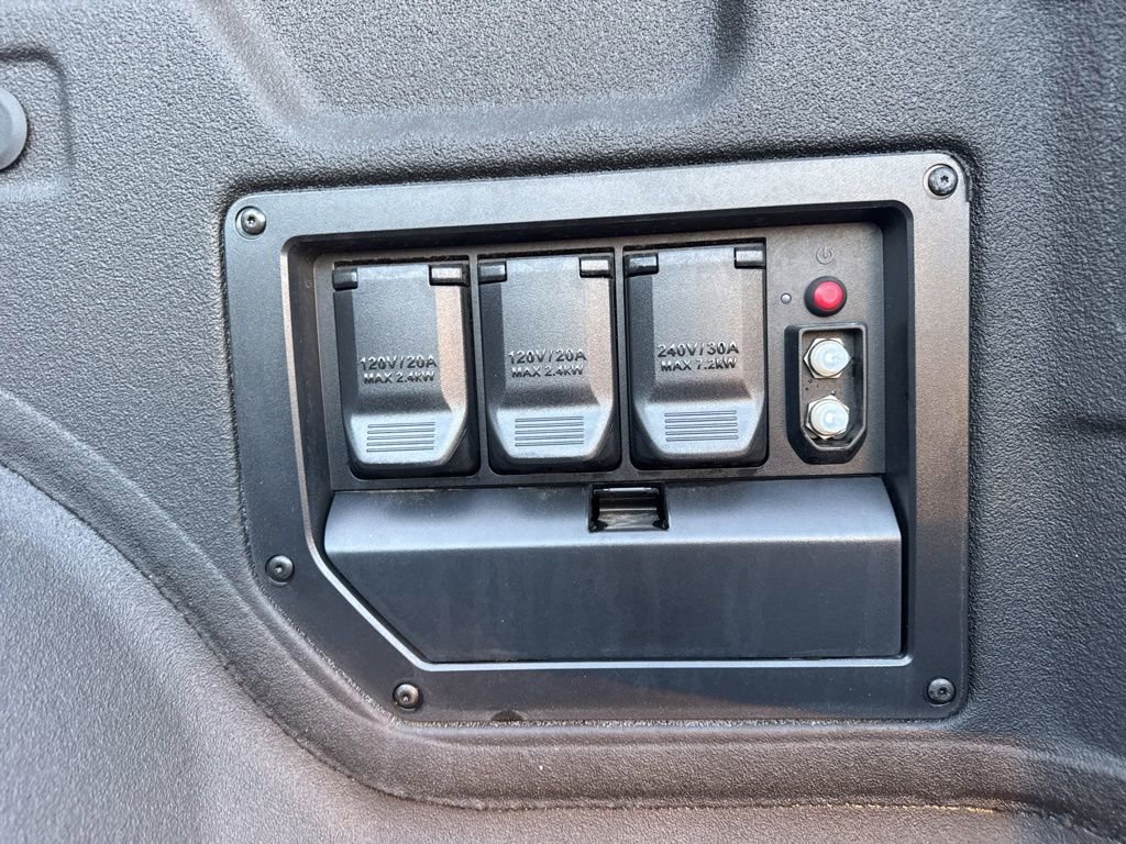 Used 2025 Chevrolet Silverado EV RST image 13