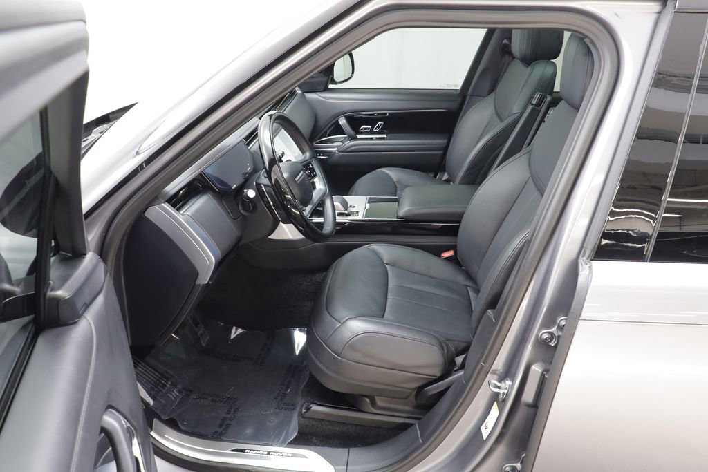 Used 2025 Land Rover Range Rover SE image 6