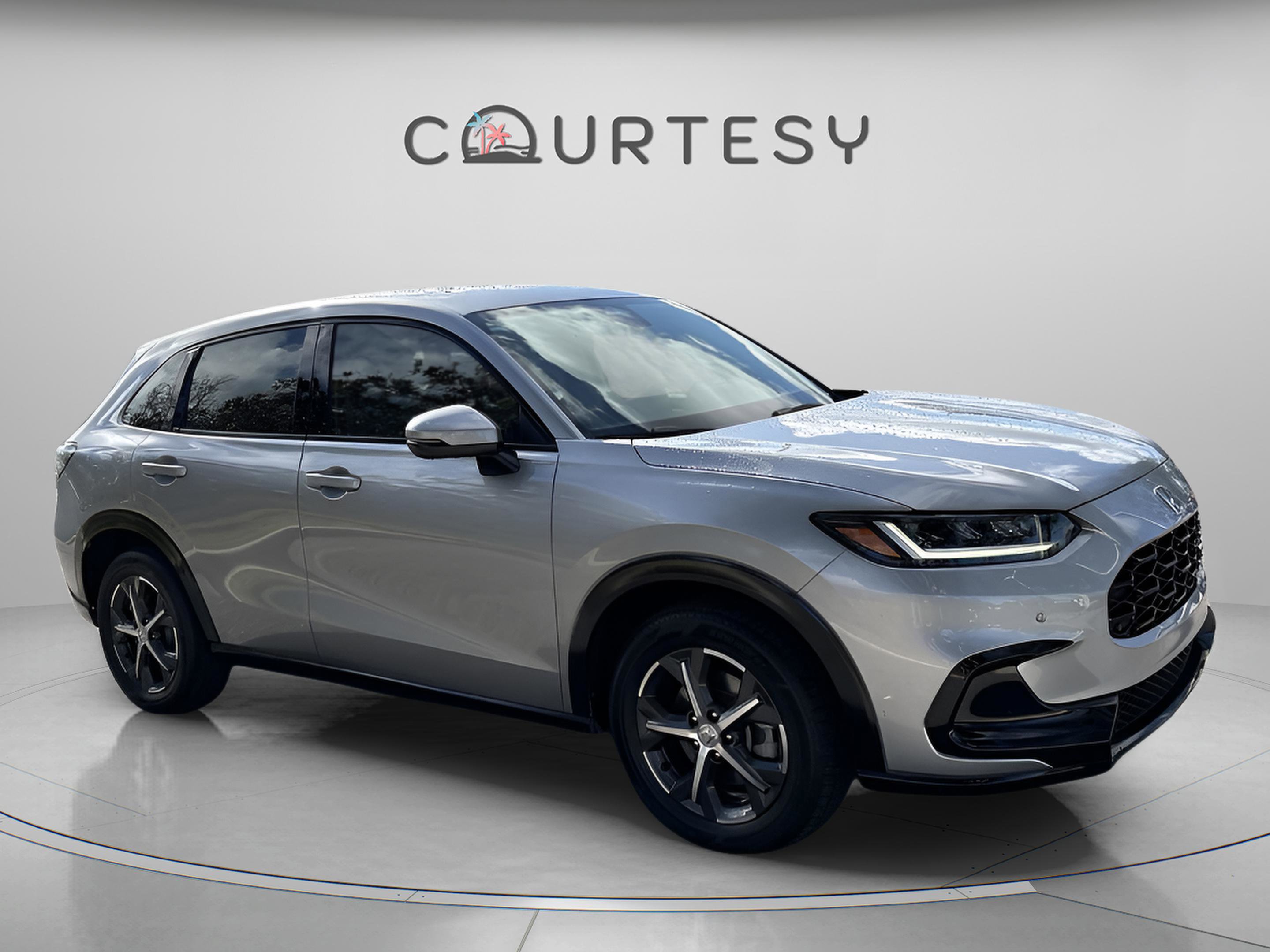 Used 2023 Honda HR-V EX-L image 10