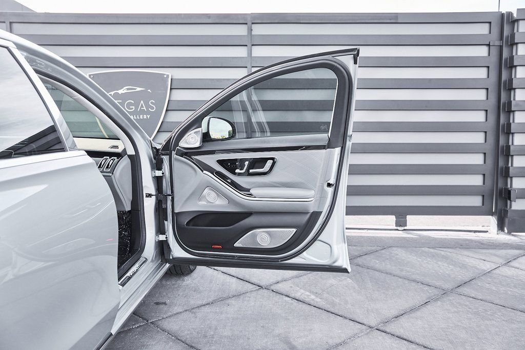 Used 2021 Mercedes-Benz Maybach S 580 4MATIC image 19