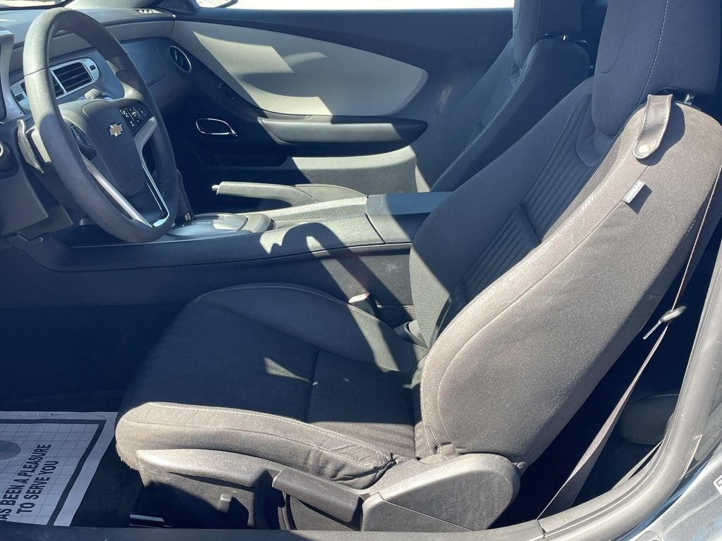 Used 2015 Chevrolet Camaro LS RWD image 16