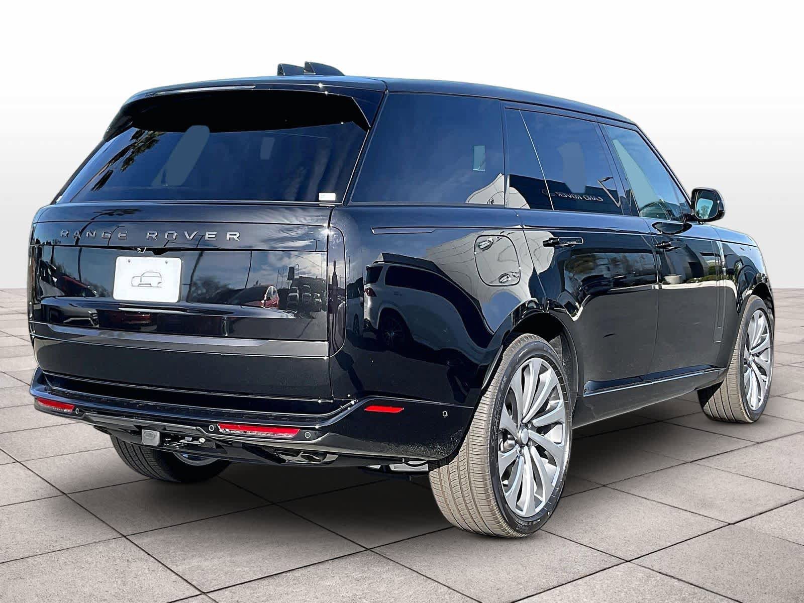 New 2025 Land Rover Range Rover Long Wheelbase SE AWD/4WD image 4