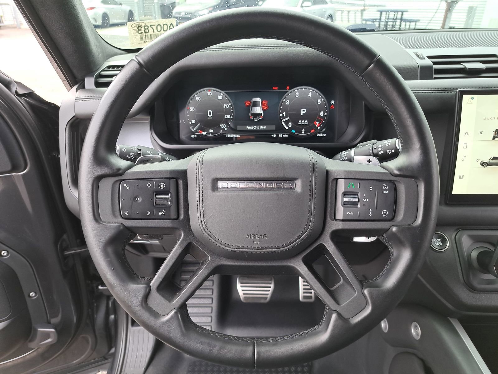 Used 2025 Land Rover Defender 110 V8 image 18