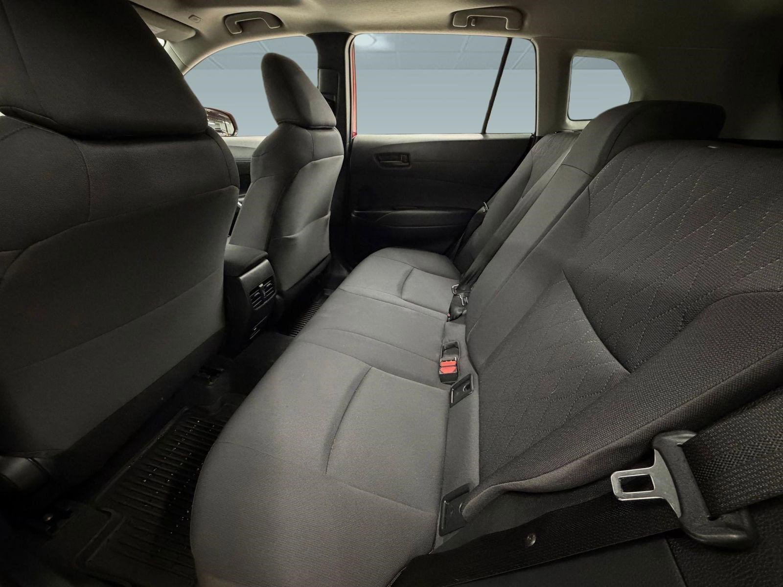 Used 2024 Toyota Corolla Cross LE w/ Moonroof Package image 20