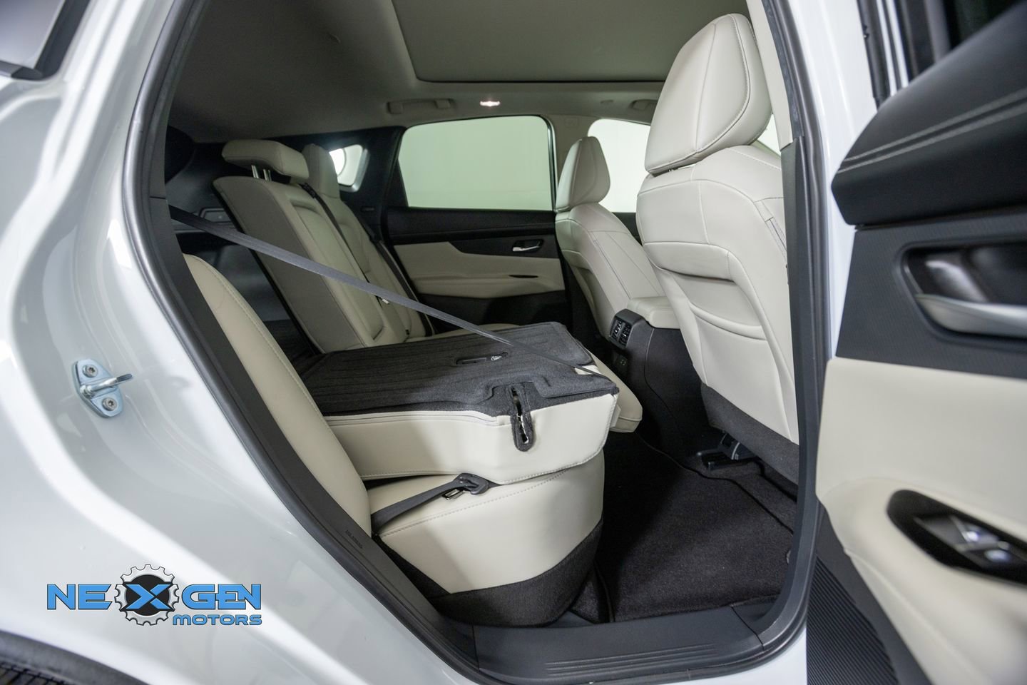 Used 2025 Nissan Murano SL AWD/4WD image 37