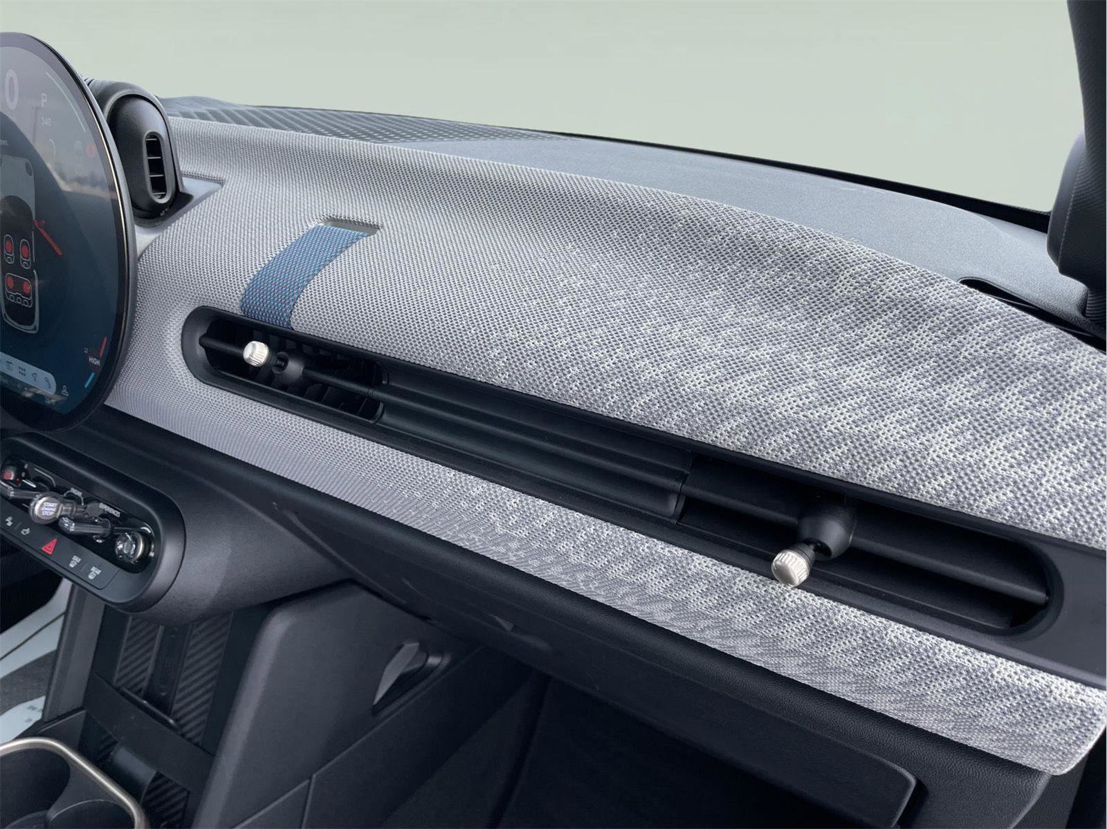 Used 2025 MINI Cooper S image 19