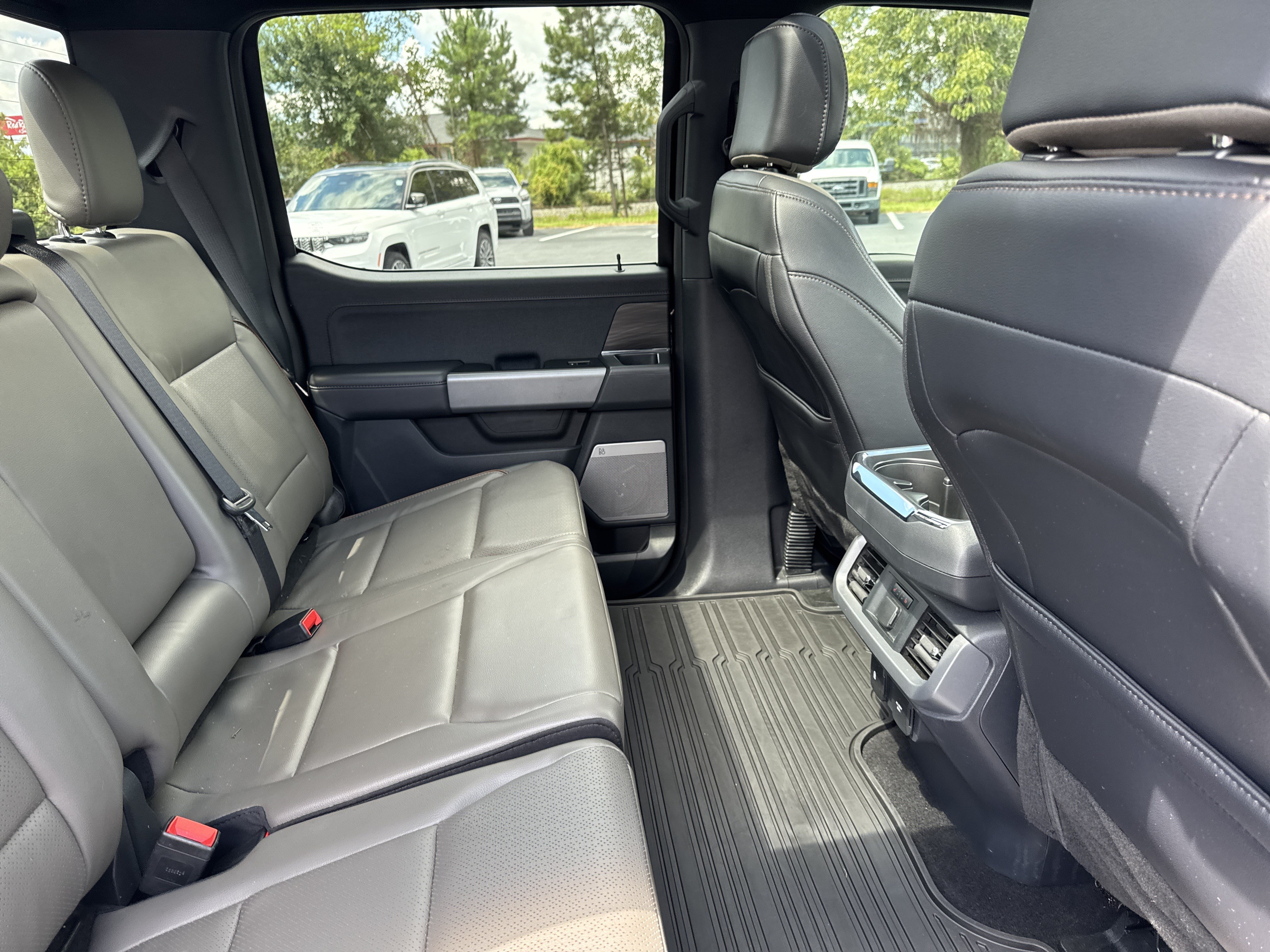 Used 2025 Ford F150 Lariat w/ Equipment Group 502A High AWD/4WD image 30