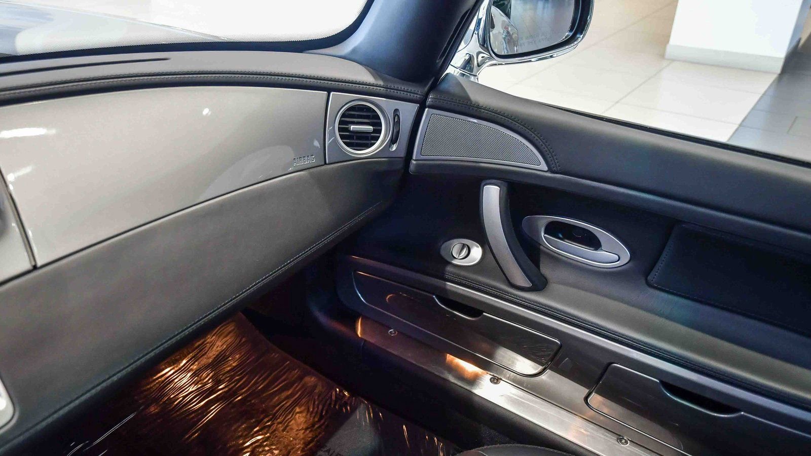Used 2002 BMW Z8 image 37