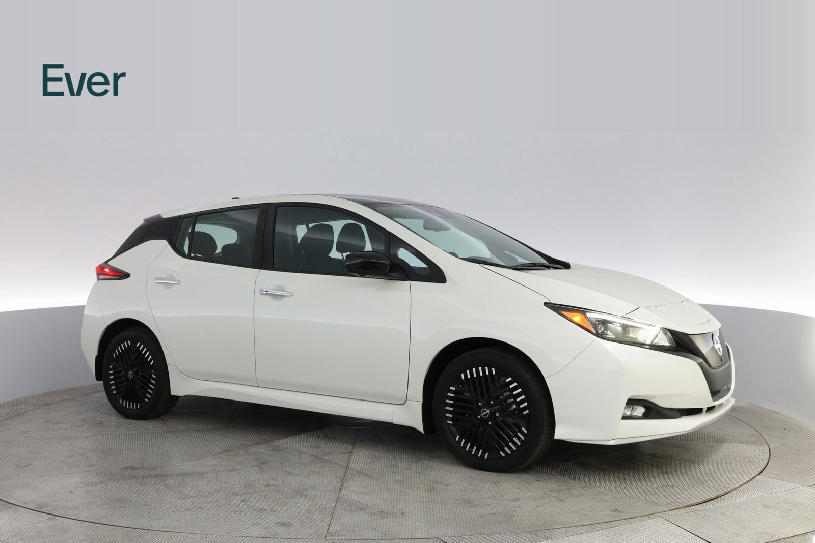 Used 2023 Nissan Leaf SV Plus image 5