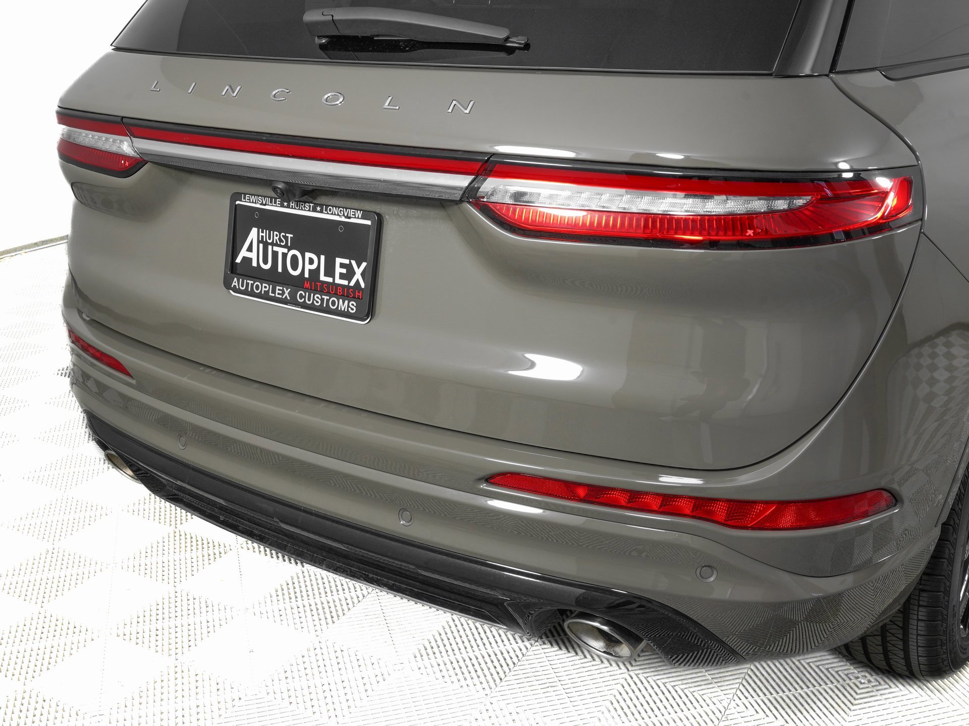 Used 2025 Lincoln Corsair Grand Touring w/ Jet Appearance Package image 33