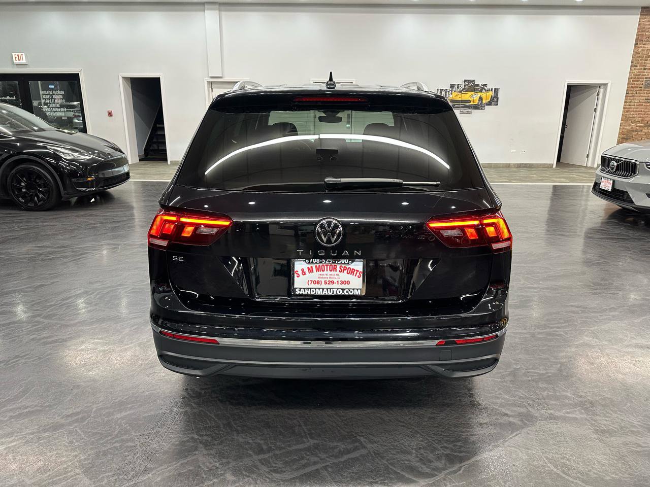Used 2024 Volkswagen Tiguan Wolfsburg Edition FWD image 6