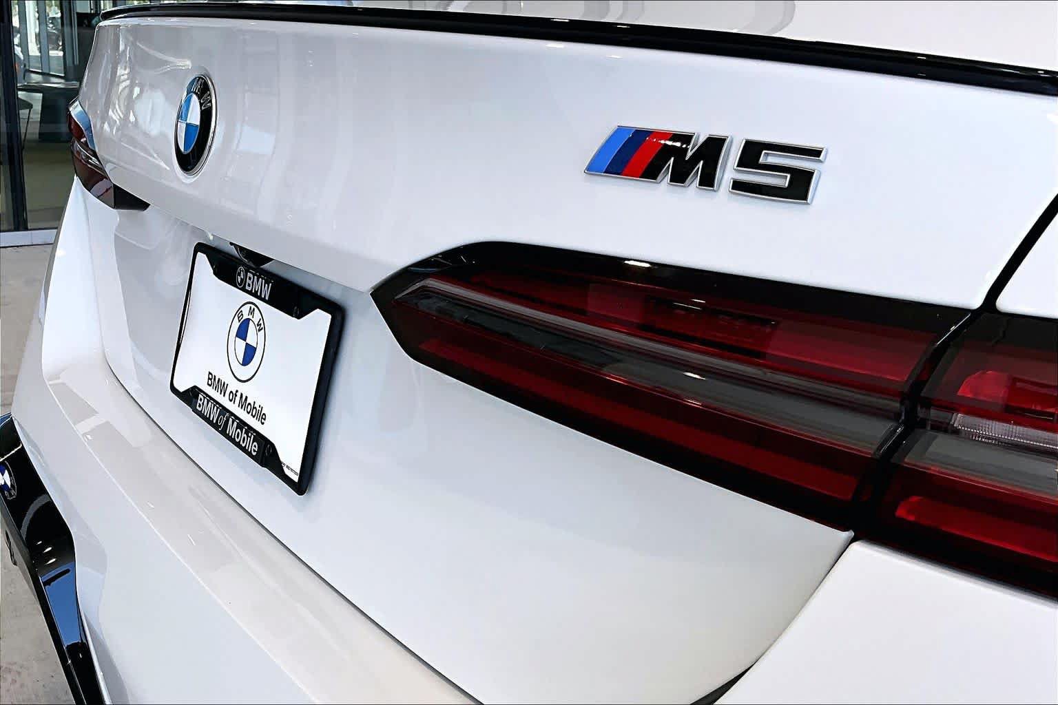 New 2027 BMW M5 w/ Executive Package AWD/4WD image 16