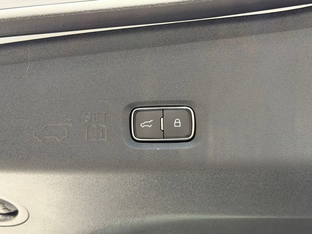 New 2026 Lincoln Navigator Reserve AWD/4WD image 11