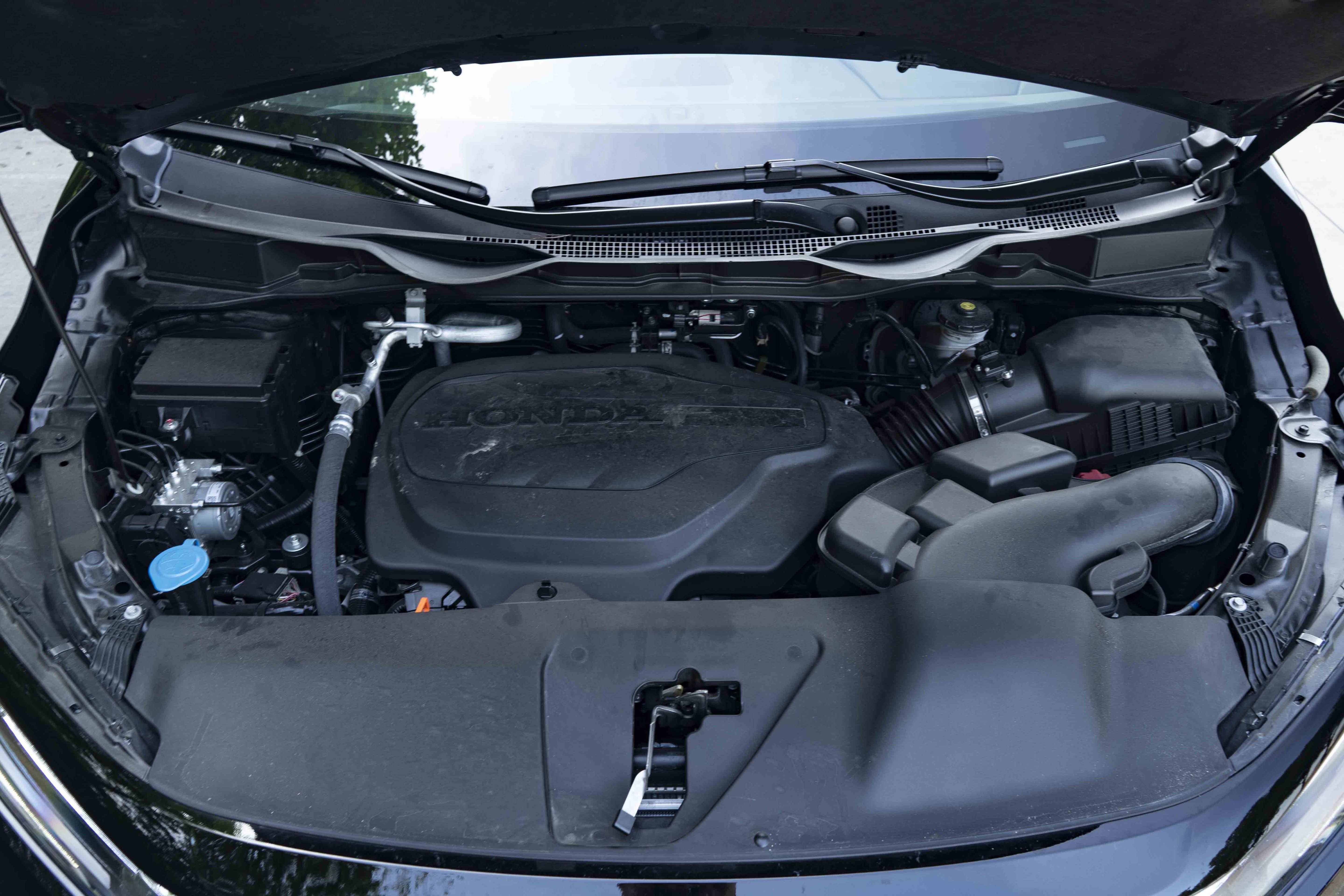 Used 2025 Honda Odyssey Sport-L image 45