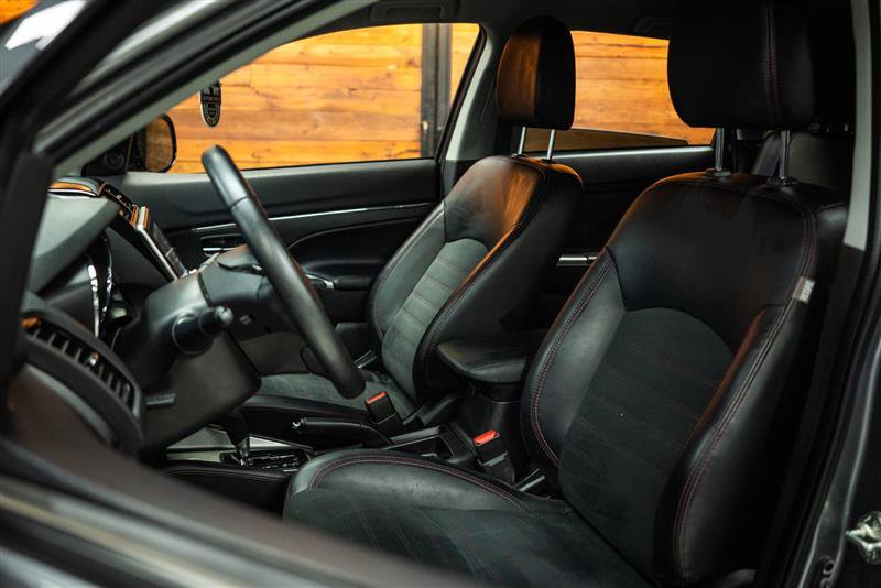 Used 2024 Mitsubishi Outlander Sport SE AWD/4WD image 9