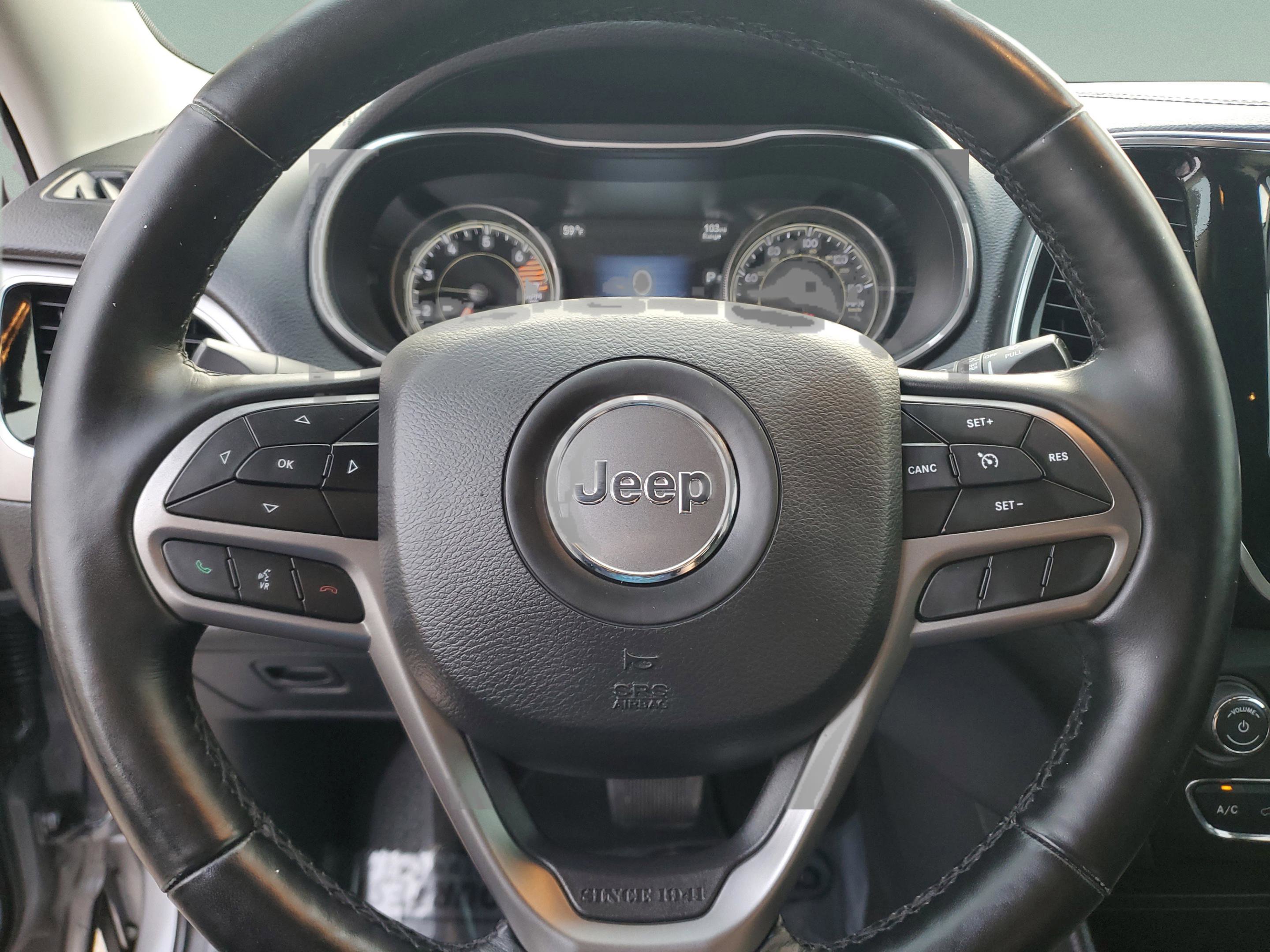Used 2020 Jeep Cherokee Limited image 17