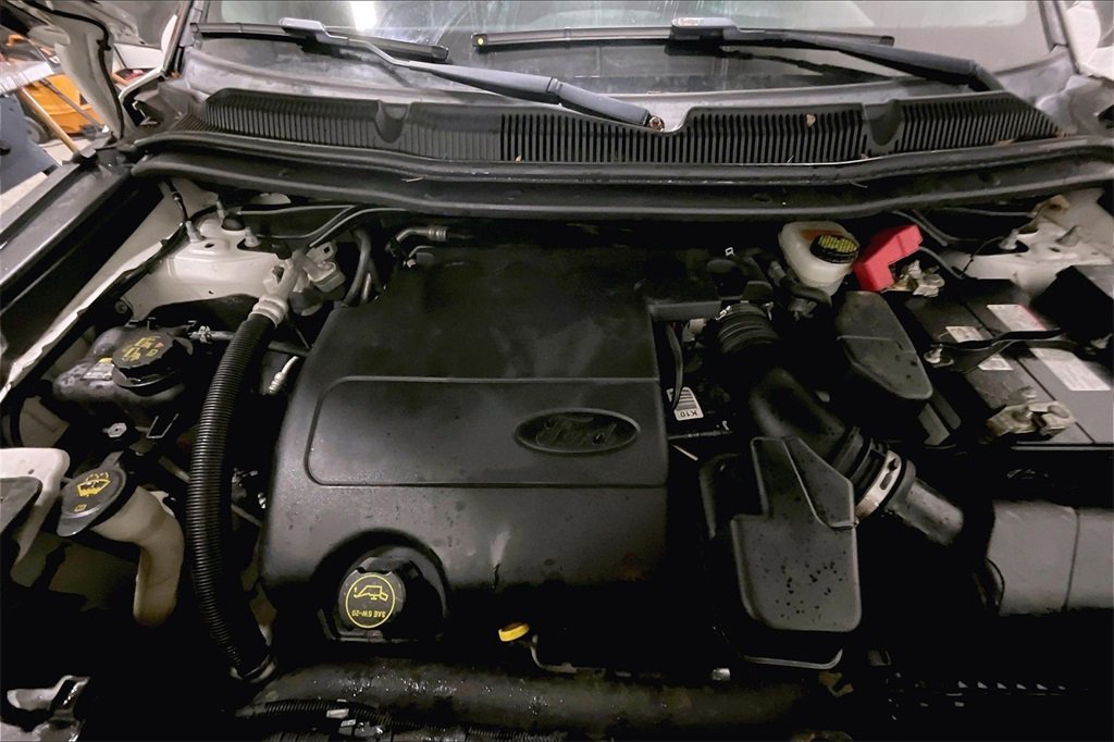 Used 2016 Ford Explorer XLT w/ Equipment Group 202A image 30