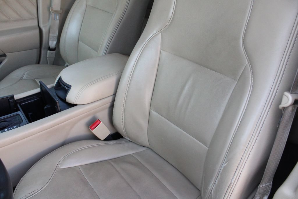 Used 2013 Ford Taurus SEL FWD image 6