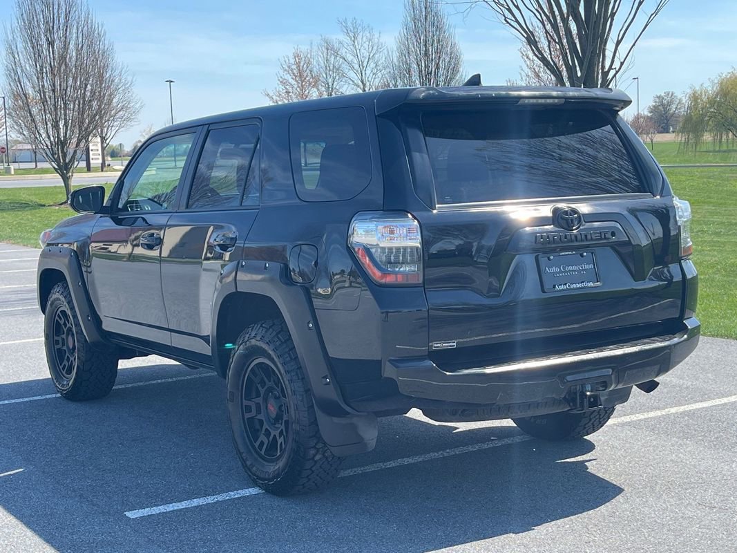 Used 2016 Toyota 4Runner SR5 Premium image 5