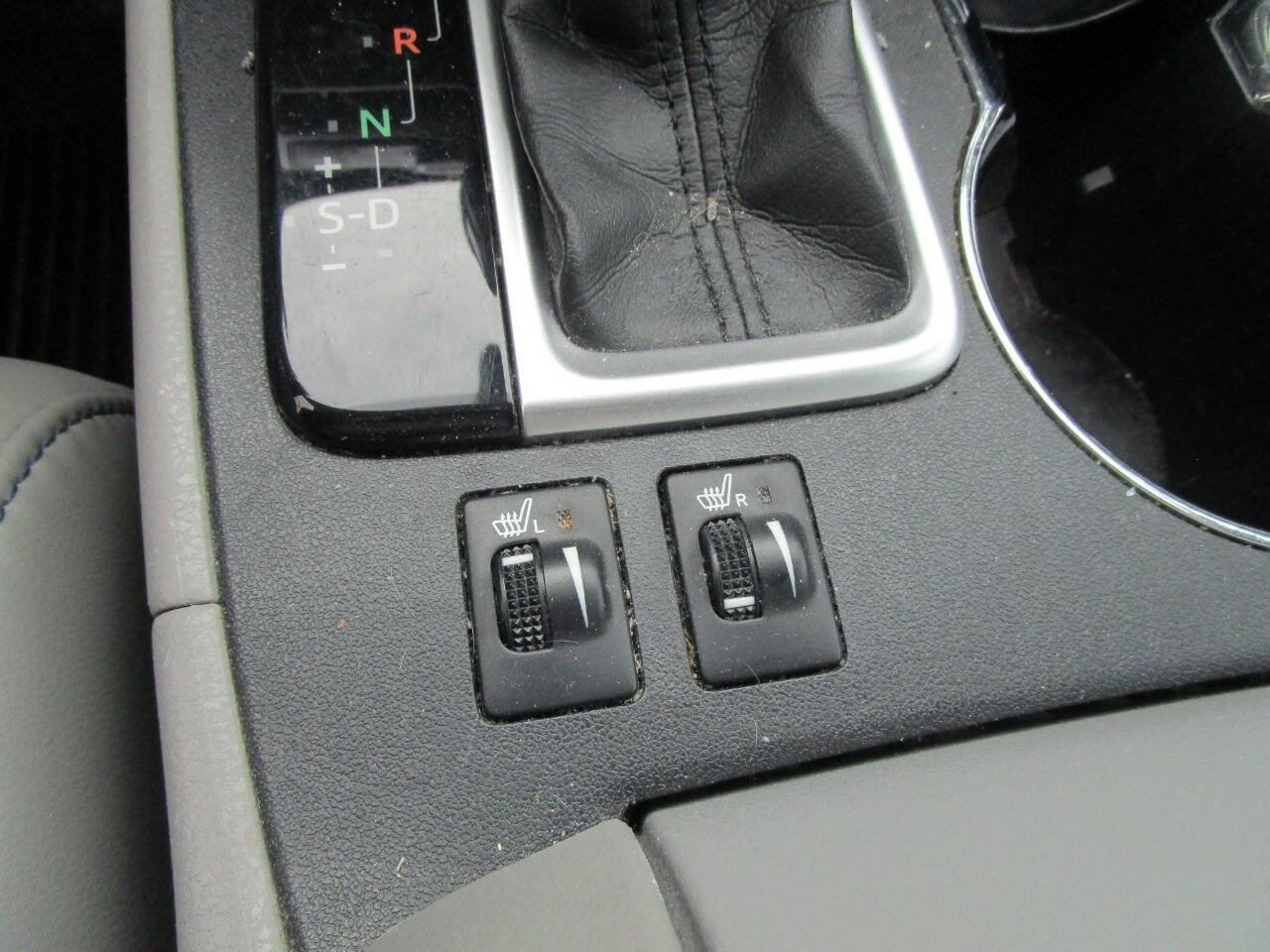 Used 2017 Toyota Highlander XLE w/ Protection Package #3 image 13