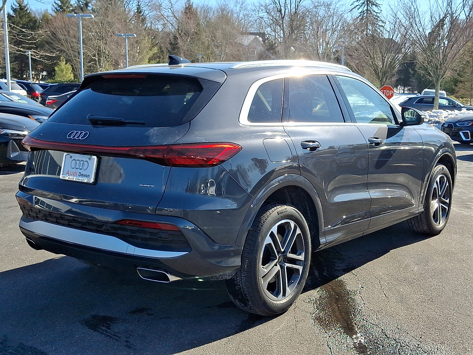 Used 2025 Audi Q5 Premium w/ Convenience Package image 6