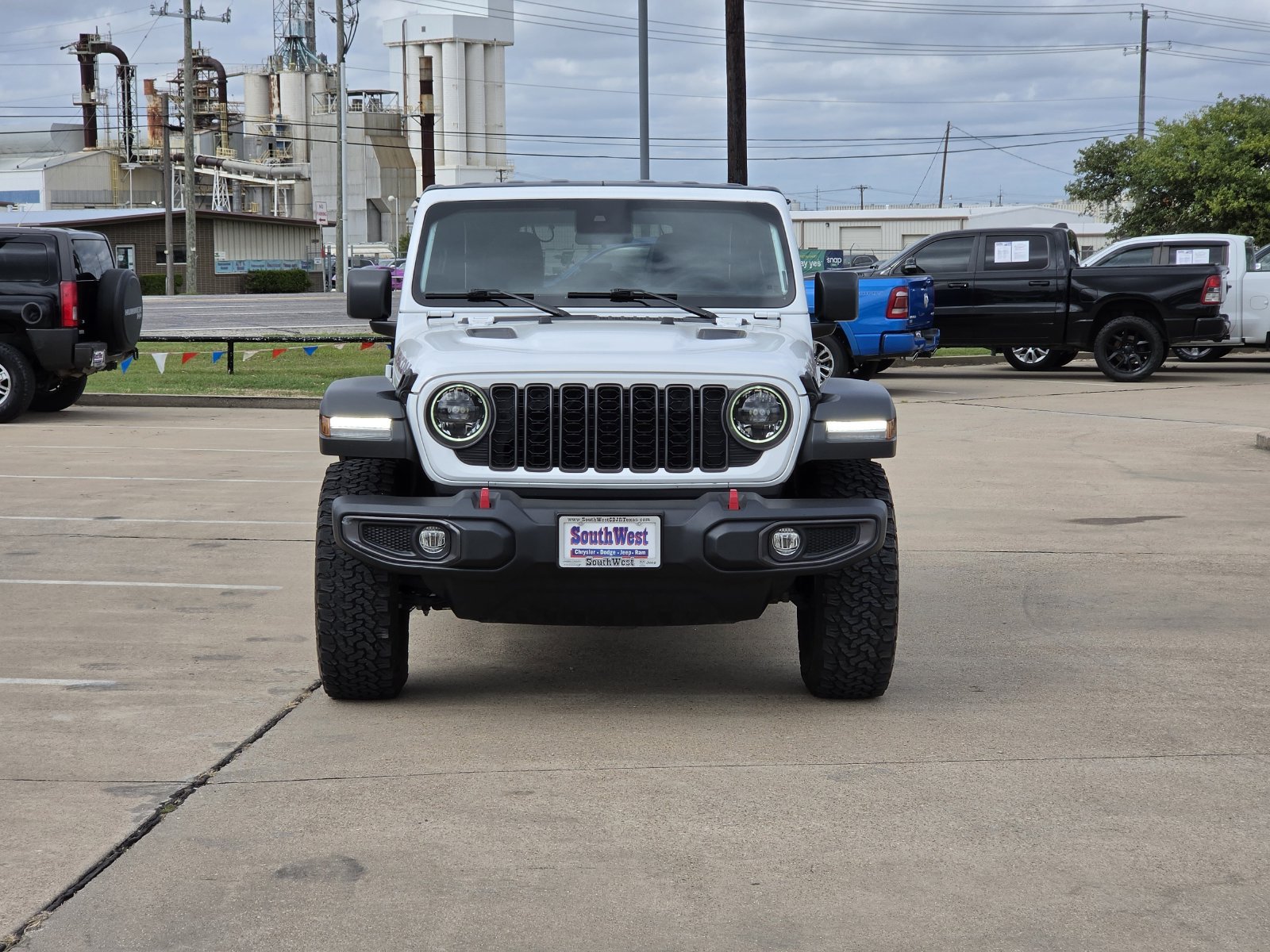 Used 2024 Jeep Wrangler Unlimited Rubicon w/ Convenience Group AWD/4WD image 6
