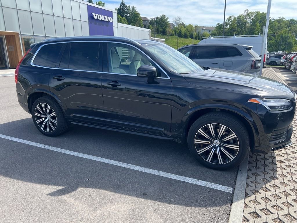 Used 2023 Volvo XC90 B5 Core w/ Climate Package AWD/4WD image 4