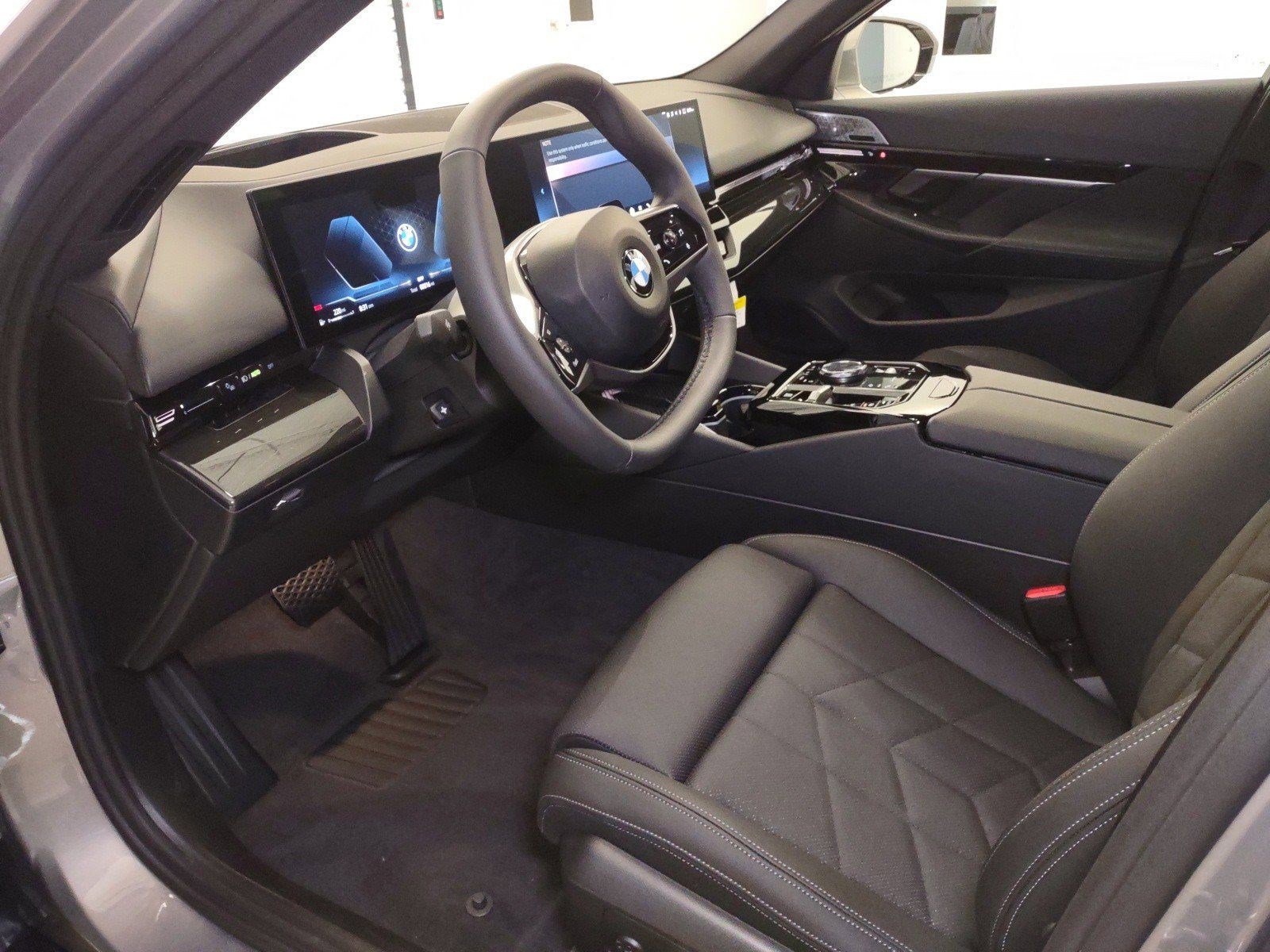 Used 2024 BMW 530i w/ Premium Package RWD image 4