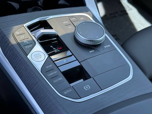 Used 2026 BMW M440i Coupe w/ Premium Package RWD image 28