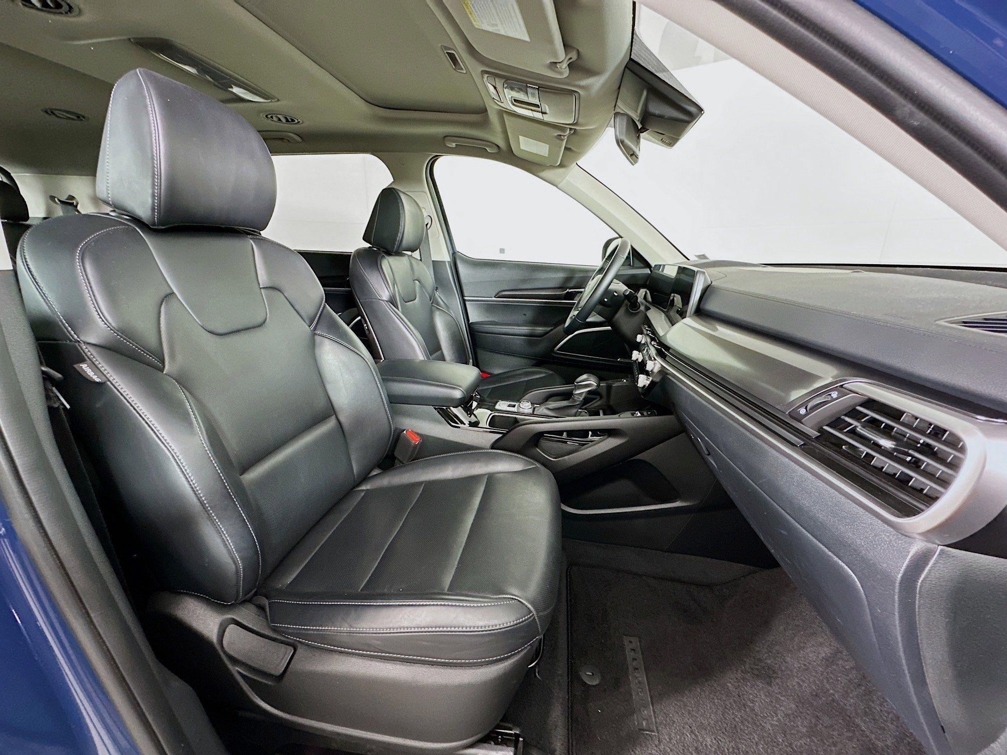 Used 2025 Kia Telluride S image 34