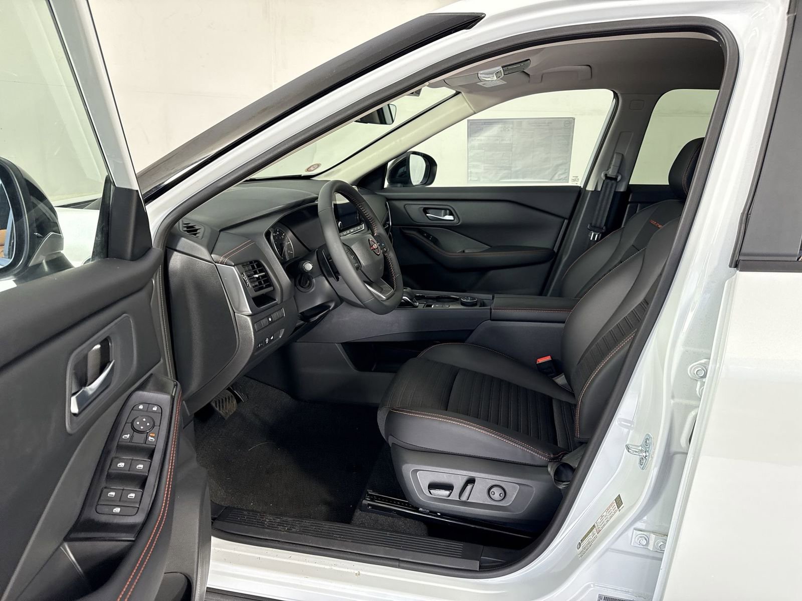 New 2026 Nissan Rogue SV AWD/4WD image 5