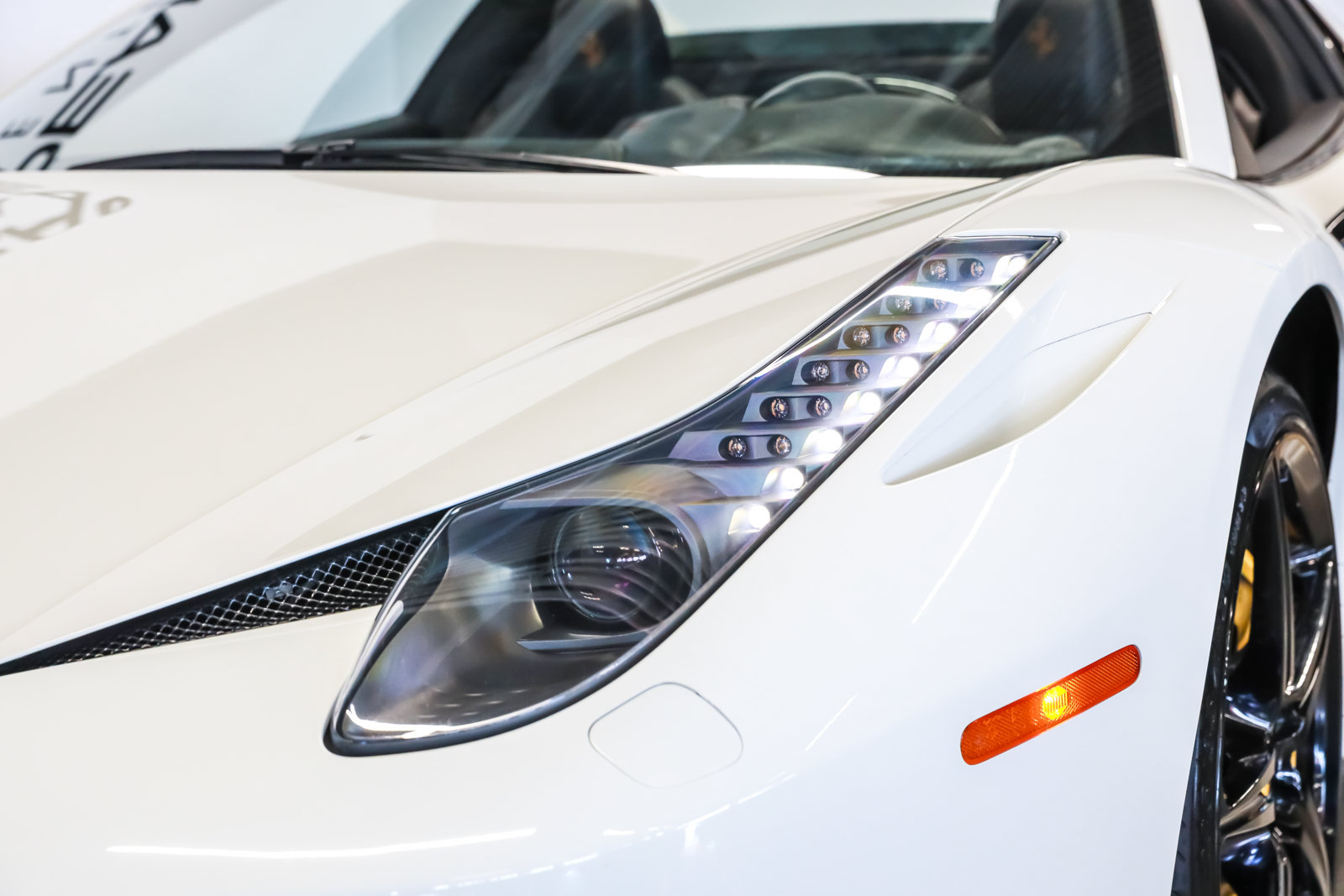 Used 2013 Ferrari 458 Spider RWD image 28