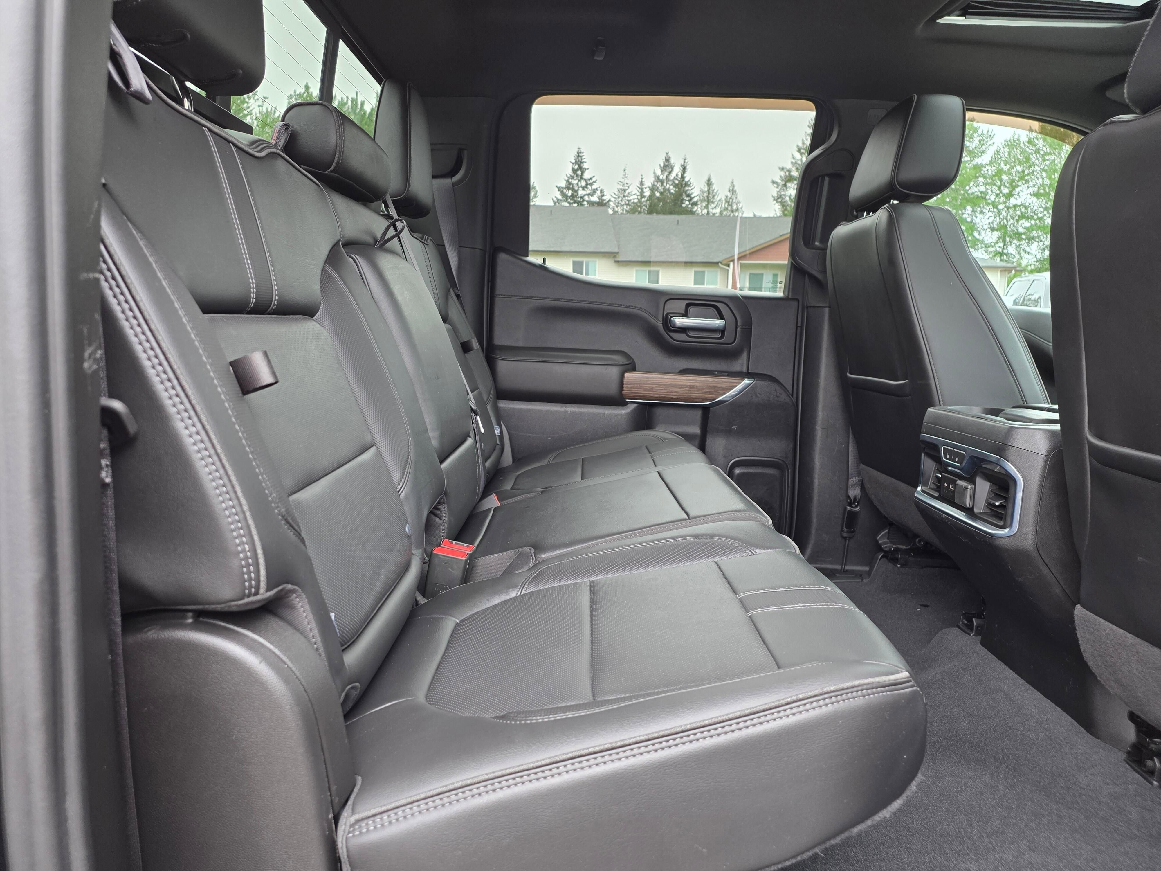 Used 2020 Chevrolet Silverado 1500 High Country w/ Technology Package AWD/4WD image 30
