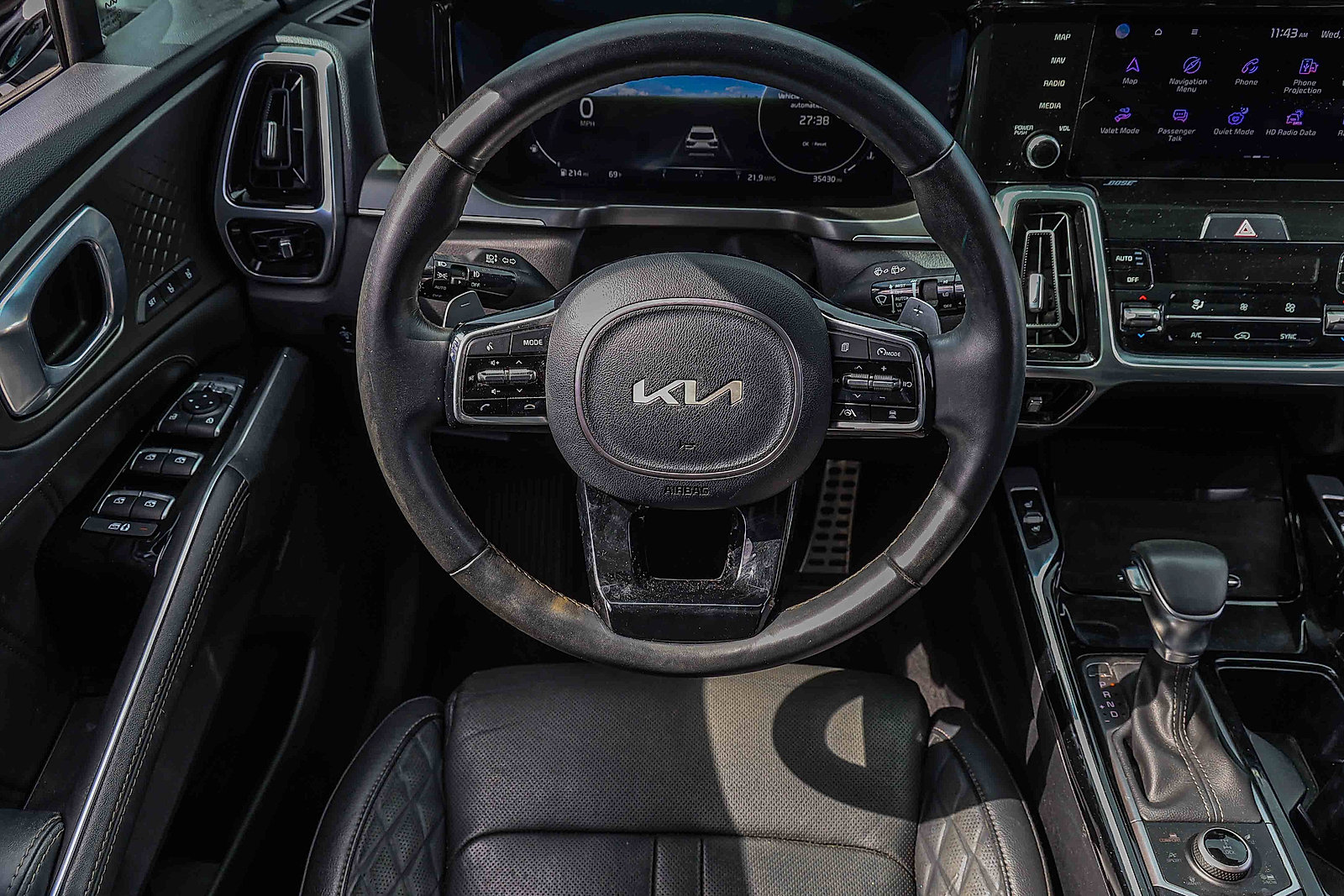 Certified 2023 Kia Sorento SX AWD/4WD image 16