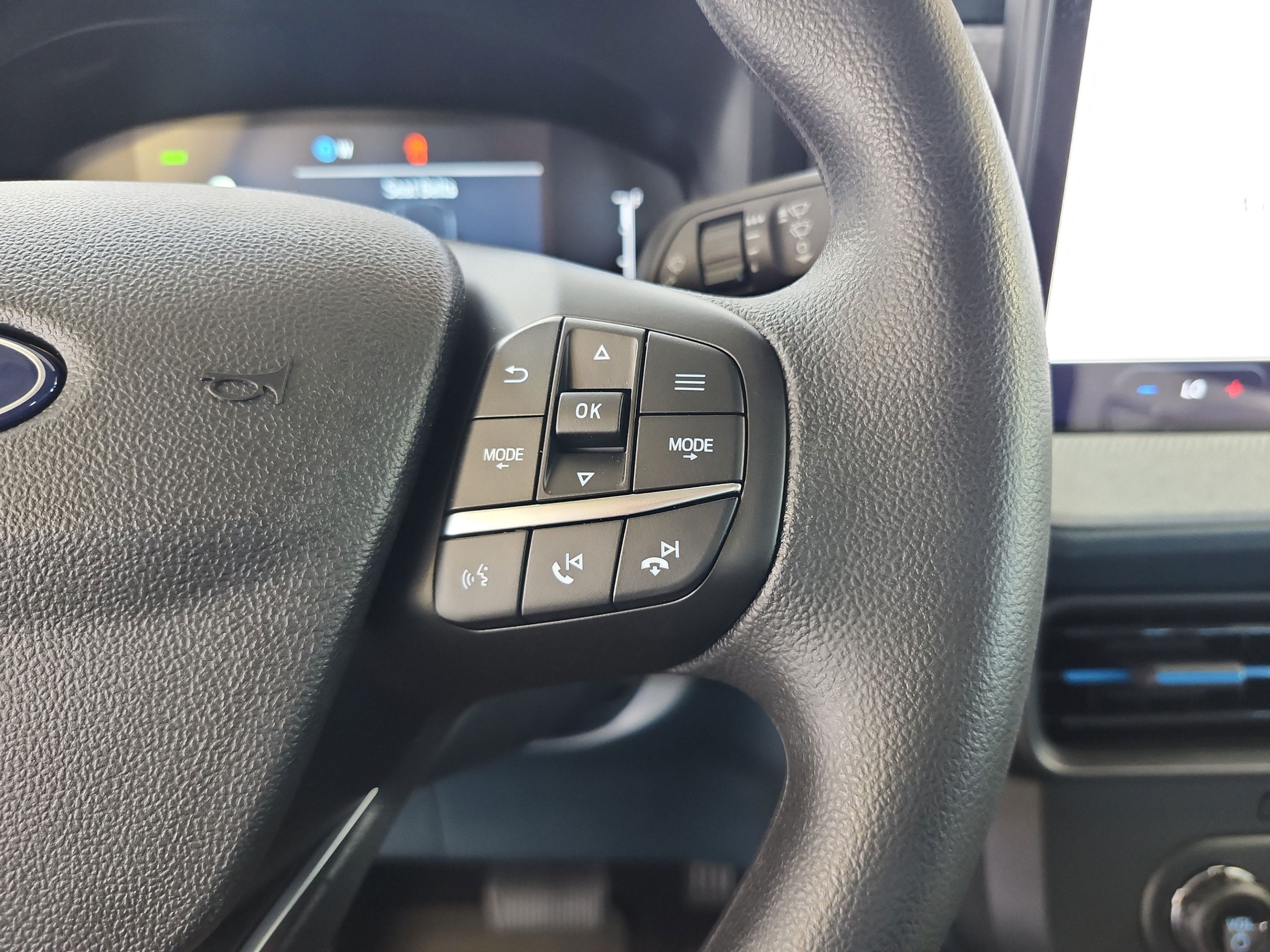 New 2026 Ford Maverick XLT FWD image 25
